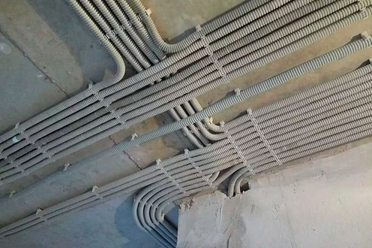 Монтаж электропроводки в Москве