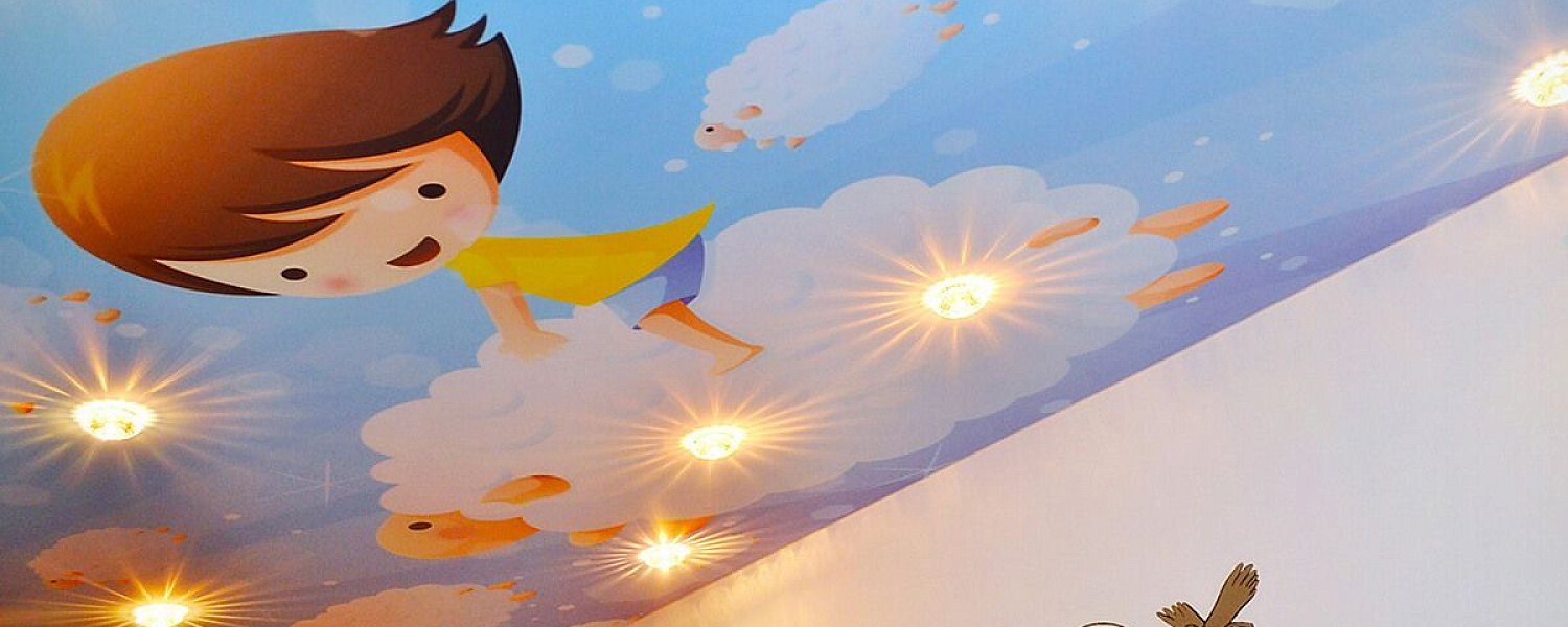 Сатиновый потолок с фотопечатью в детской